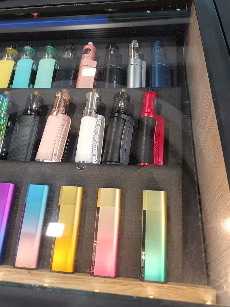 Corner cigarettes électroniques HappeSmoke Nice - Cap 3000