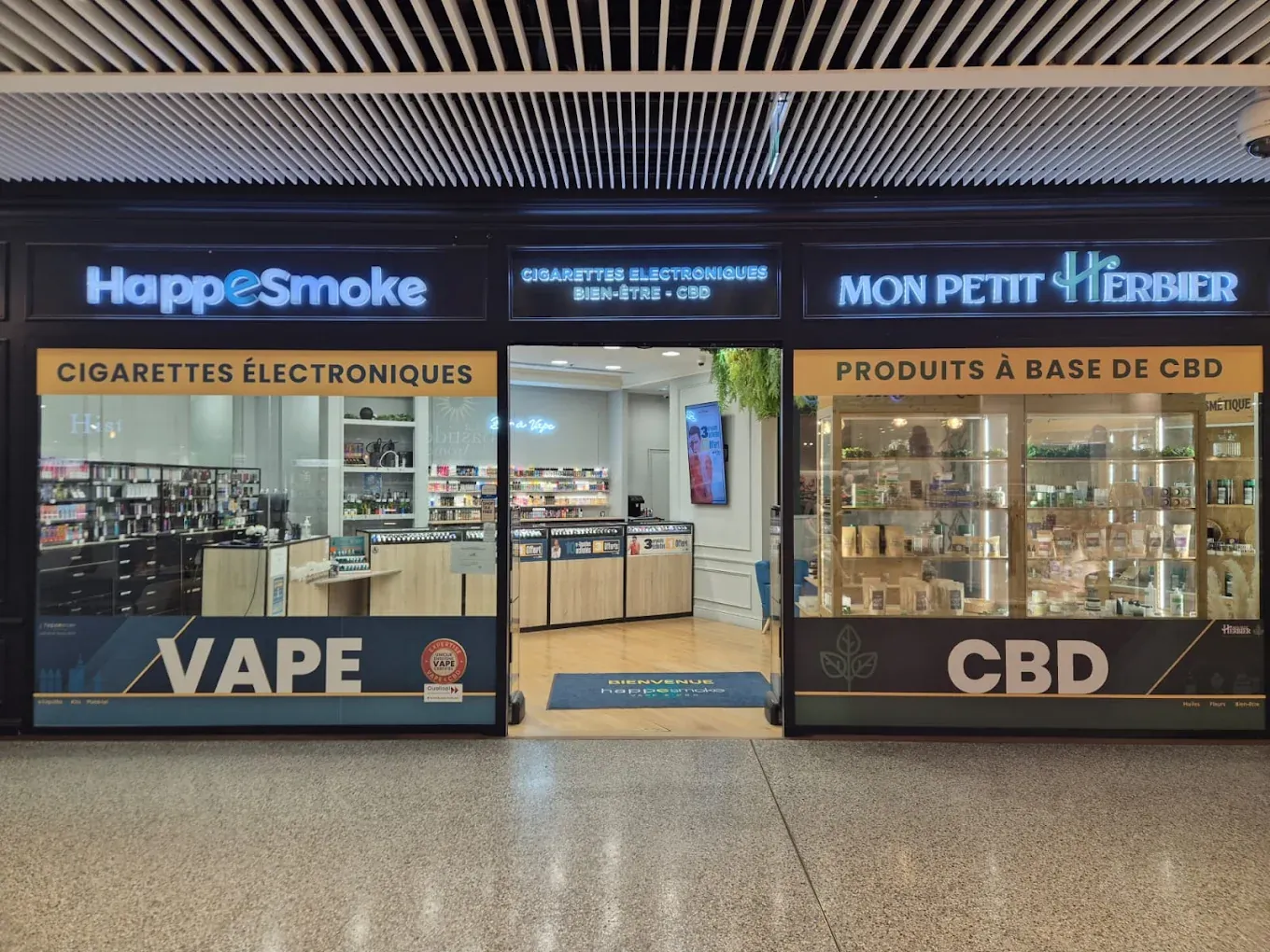 Vitrine du magasin HappeSmoke Nice - Cap 3000
